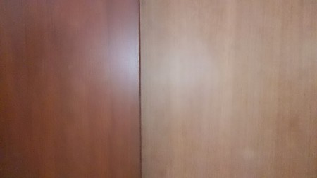 Porta depois de afagada (foto direita) e polida (foto esquerda)